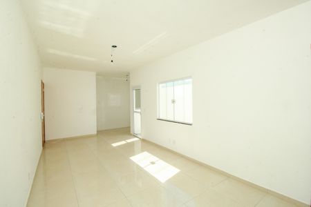 Apartamento à venda com 55m², 2 quartos e 1 vaga Apartamento à venda com 55m², 2 quartos e 1 vagaSala