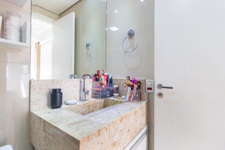 Apartamento à venda com 55m², 2 quartos e 1 vaga Apartamento à venda com 55m², 2 quartos e 1 vagaBanheiro - Suíte