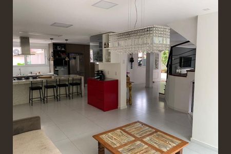 Casa à venda com 4 quartos, 220m² em Piratininga, Niterói
