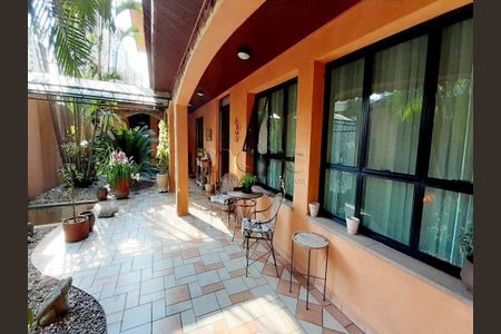 Casa à venda com 460m², 4 quartos e 4 vagas