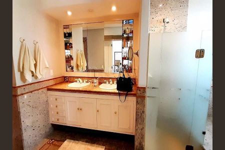 Casa à venda com 460m², 4 quartos e 4 vagas