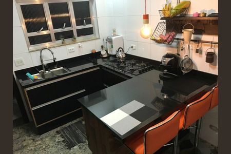 Casa à venda com 3 quartos, 130m² em Vila Gomes Cardim, São Paulo