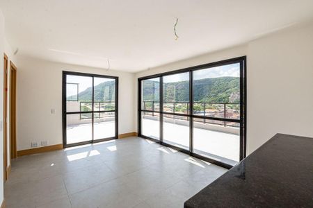 Apartamento à venda com 2 quartos, 145m² em Piratininga, Niterói