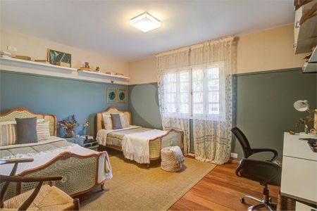 Casa à venda com 3 quartos, 500m² em Chácara Monte Alegre, São Paulo