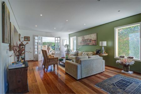 Casa à venda com 3 quartos, 500m² em Chácara Monte Alegre, São Paulo