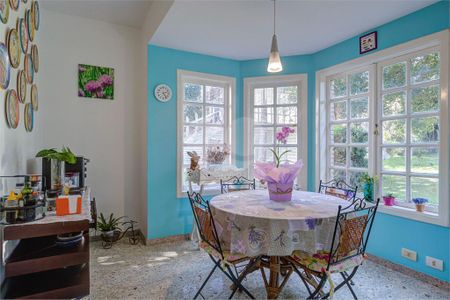 Casa à venda com 3 quartos, 500m² em Chácara Monte Alegre, São Paulo