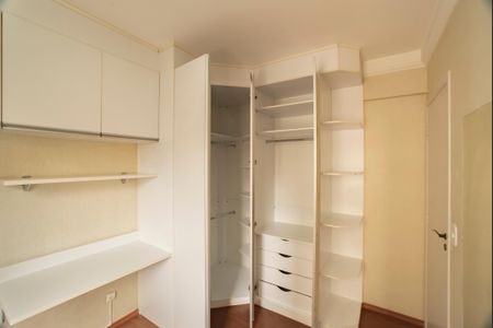 Apartamento à venda com 60m², 2 quartos e 1 vagaQuarto 