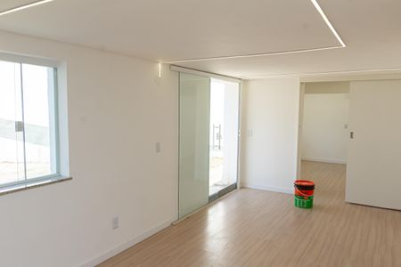 Casa para alugar com 90m², 2 quartos e 1 vagaSala