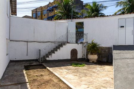 Casa para alugar com 90m², 2 quartos e 1 vagaQuintal