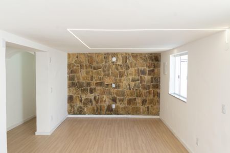 Casa para alugar com 90m², 2 quartos e 1 vagaSala