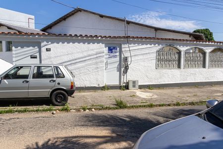 Casa para alugar com 90m², 2 quartos e 1 vagaPlaca Instalada em 30/04/2026 com o código GGTQ-894
