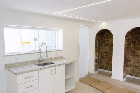 Casa para alugar com 90m², 2 quartos e 1 vagaCozinha