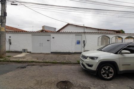Casa para alugar com 90m², 2 quartos e 1 vaga Casa para alugar com 90m², 2 quartos e 1 vagaFachada