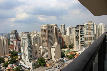 Apartamento à venda com 184m², 3 quartos e 2 vagasVista da Suíte 1