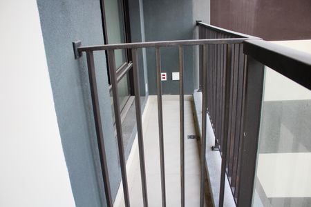 Apartamento à venda com 184m², 3 quartos e 2 vagasVaranda - Área de Manutenção do Ar-Condicionado