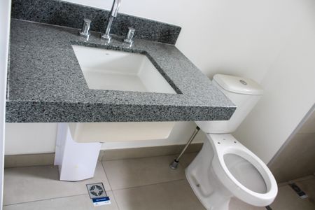 Apartamento à venda com 184m², 3 quartos e 2 vagasBanheiro da Suíte 3