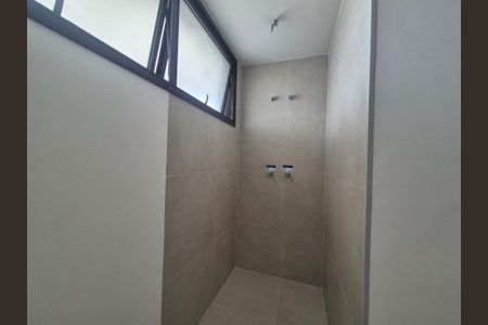 Apartamento à venda com 184m², 3 quartos e 2 vagas1º Banheiro da Suíte 1