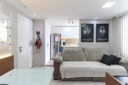 Apartamento à venda com 45m², 2 quartos e 1 vaga Apartamento à venda com 45m², 2 quartos e 1 vagaSala