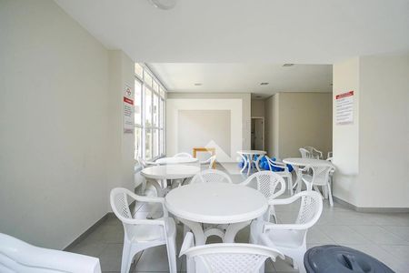 Apartamento à venda com 73m², 3 quartos e 1 vaga Apartamento à venda com 73m², 3 quartos e 1 vagaÁrea comum - Salão de festas