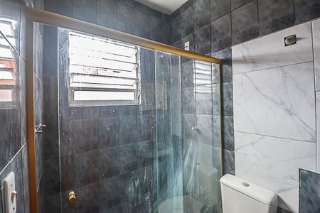 Banheiro de casa para alugar com 1 quarto, 200m² em Santa Terezinha, São Bernardo do Campo