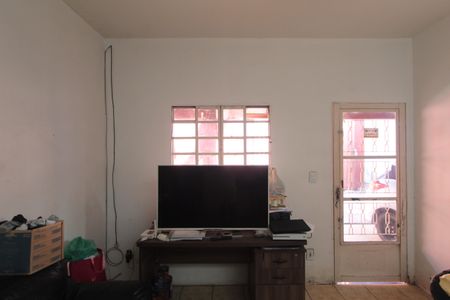 Casa à venda com 328m², 6 quartos e 3 vagasSala