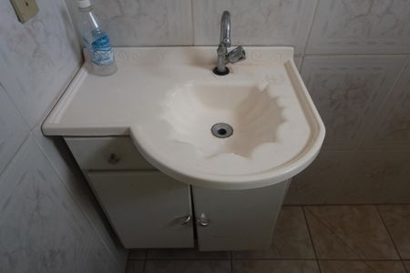 Casa à venda com 328m², 6 quartos e 3 vagasBanheiro Social 1