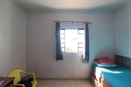 Casa à venda com 328m², 6 quartos e 3 vagasQuarto 2