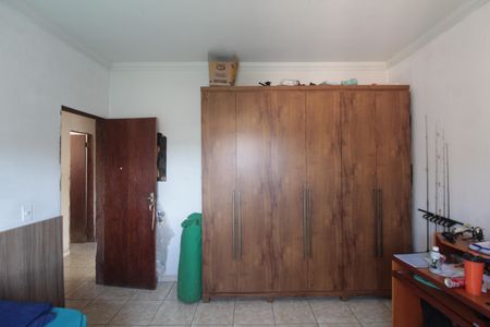 Casa à venda com 328m², 6 quartos e 3 vagasQuarto 2