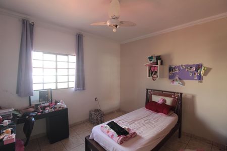 Casa à venda com 328m², 6 quartos e 3 vagasQuarto 3