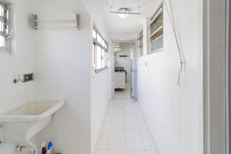 Apartamento para alugar com 125m², 3 quartos e 2 vagas Apartamento para alugar com 125m², 3 quartos e 2 vagasÁrea de Serviço