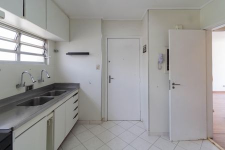 Apartamento para alugar com 125m², 3 quartos e 2 vagas Apartamento para alugar com 125m², 3 quartos e 2 vagasCozinha