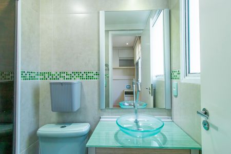 Casa de condomínio para alugar com 77m², 2 quartos e 1 vaga Casa de condomínio para alugar com 77m², 2 quartos e 1 vagaBanheiro do Quarto 2 - Suíte