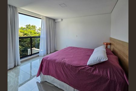 Apartamento à venda com 160m², 2 quartos e 2 vagasSuíte