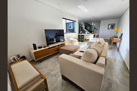 Sala/Cozinha de apartamento à venda com 2 quartos, 160m² em Vila Eldizia, Santo André