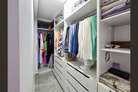 Apartamento à venda com 160m², 2 quartos e 2 vagasCloset da suíte