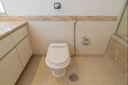Apartamento à venda com 130m², 2 quartos e 1 vagaBanheiro da Suíte