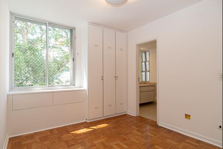 Apartamento à venda com 130m², 2 quartos e 1 vagaSuíte