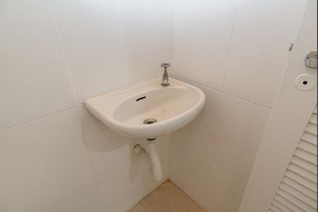 Apartamento à venda com 130m², 2 quartos e 1 vagaBanheiro de Serviço