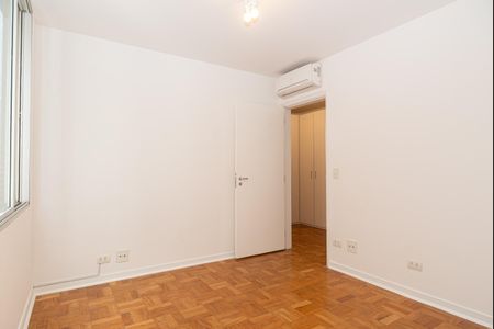 Apartamento à venda com 130m², 2 quartos e 1 vagaQuarto 