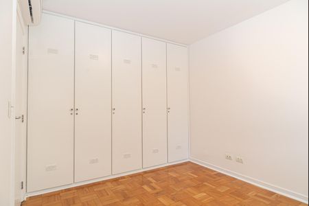 Apartamento à venda com 130m², 2 quartos e 1 vagaSuíte