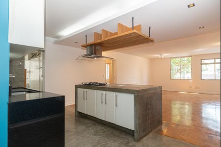 Apartamento à venda com 130m², 2 quartos e 1 vagaCozinha
