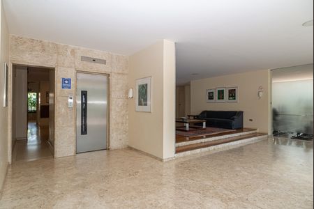 Apartamento à venda com 130m², 2 quartos e 1 vagaÁrea comum - Elevador