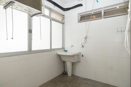 Apartamento à venda com 130m², 2 quartos e 1 vagaÁrea de Serviço