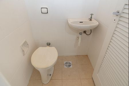 Apartamento à venda com 130m², 2 quartos e 1 vagaBanheiro de Serviço