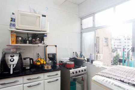 Studio à venda com 32m², 1 quarto e sem vagaCozinha + Área de Serviço