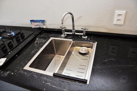 Apartamento para alugar com 85m², 3 quartos e 2 vagas Apartamento para alugar com 85m², 3 quartos e 2 vagasDetalhe - Cozinha Americana