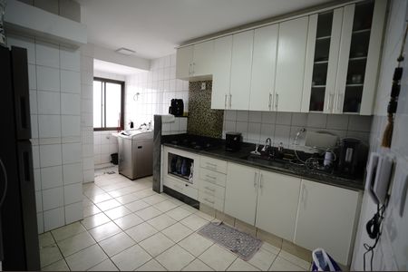 Apartamento para alugar com 90m², 3 quartos e 1 vaga