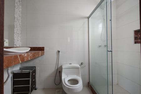 Casa para alugar com 300m², 5 quartos e 1 vagaBanheiro da Suíte