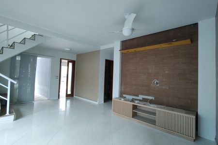 Casa para alugar com 300m², 5 quartos e 1 vagaSala