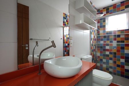 Casa para alugar com 300m², 5 quartos e 1 vagaBanheiro Social 2